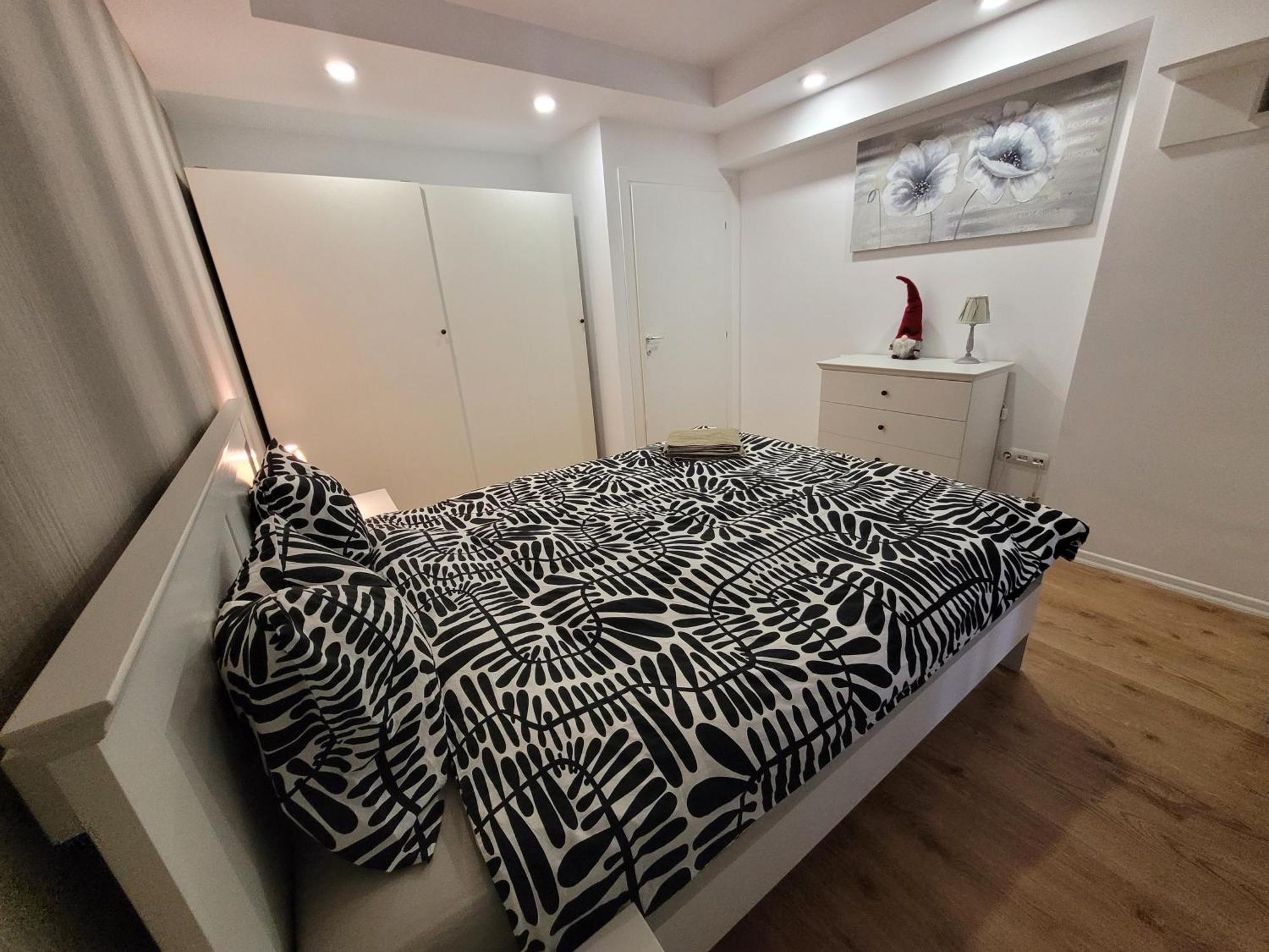 La Dolce Vita Apartment Stefanestii de Jos Экстерьер фото